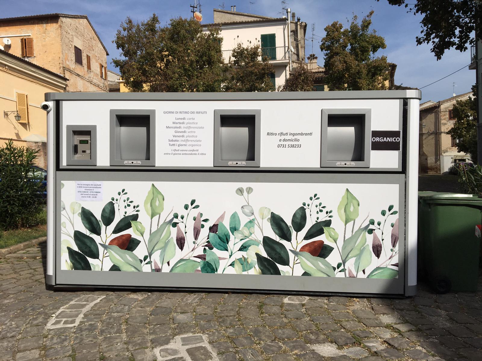 L'isola ecologica di Piazza Sansovino